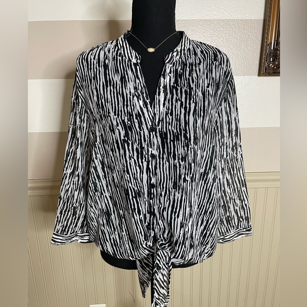 Chico's Black and White Zebra Patterned Blouse size Large